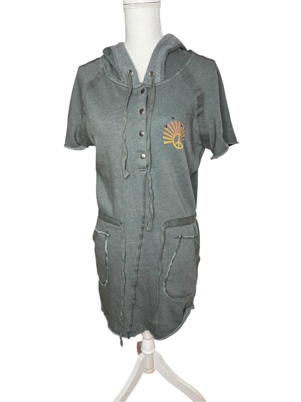 Gypsy 05 Hooded Athleisure Dress Distressed Short Sleeve Medium